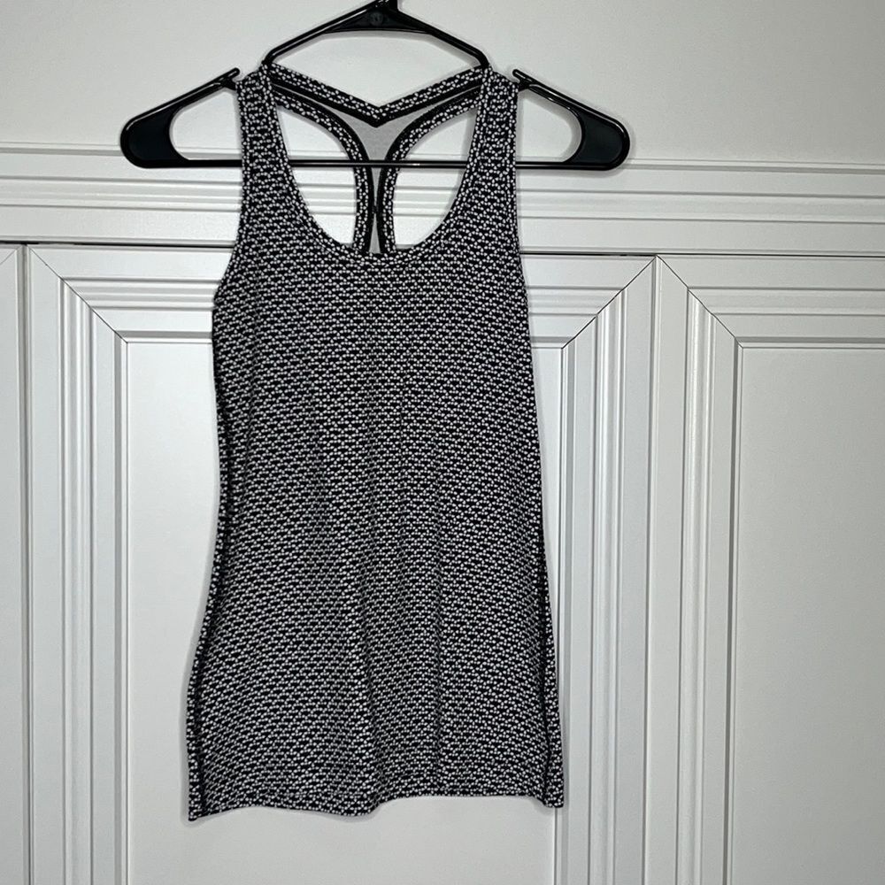Lululemon Cool Racerback II *Nulu Monochromic Black Size 4?